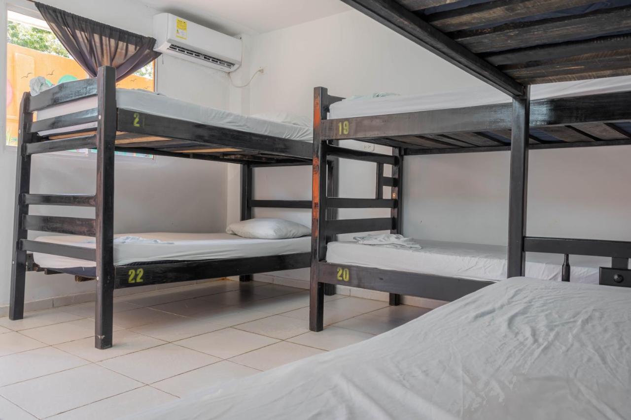Hostel Nirvana Taganga Buitenkant foto
