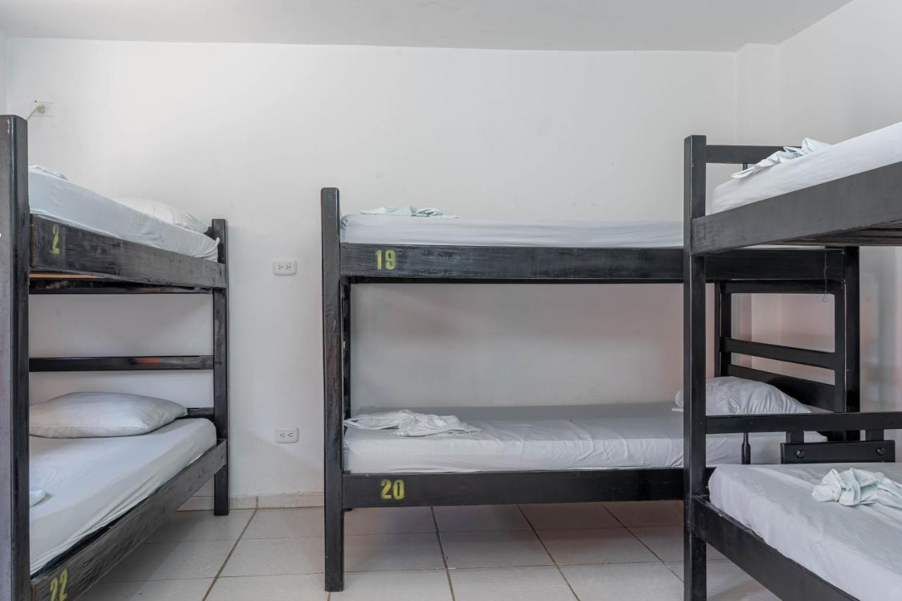 Hostel Nirvana Taganga Buitenkant foto